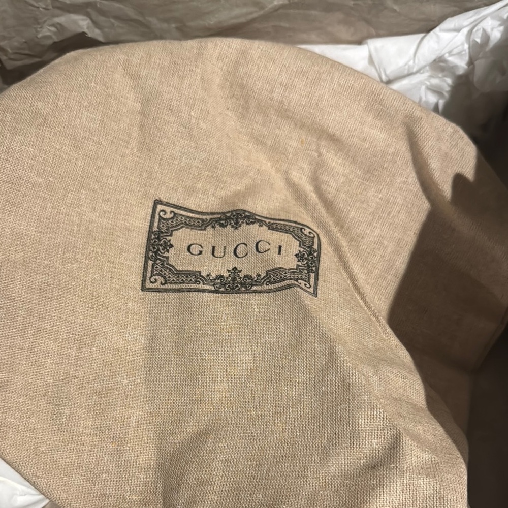 Gucci Cream and Gold Espadrille Sandals with Ankle Strap - Picture 4 of 7